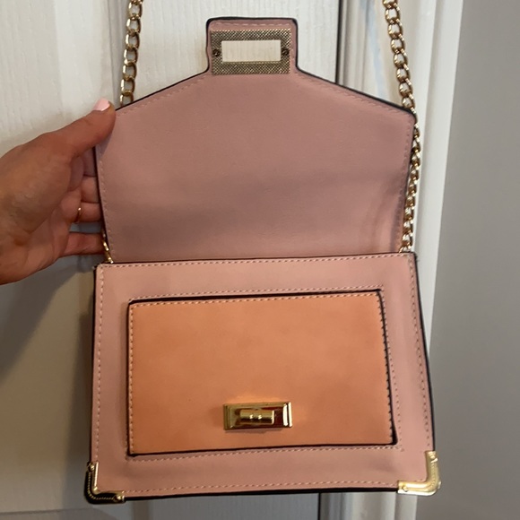 Dynamite Shoulder Bag - Picture 4 of 8